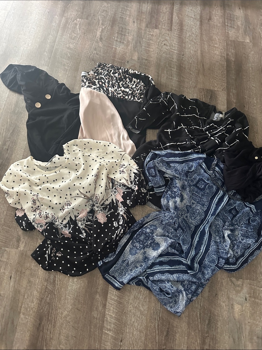 Women's bundle - size medium